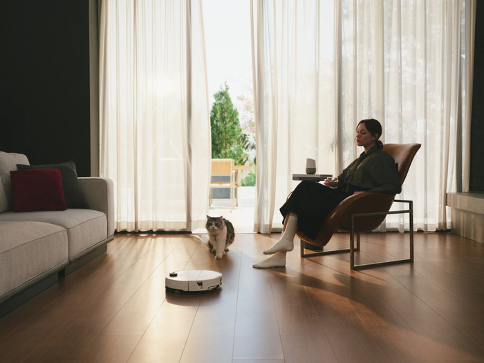 Roborock Saros 20 Sonic Complete White product in gebruik