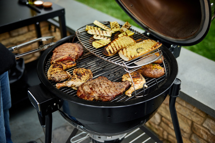 Weber Summit Kamado E6 null