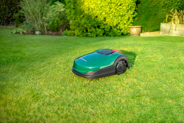 Robomow RK 2000 product in gebruik