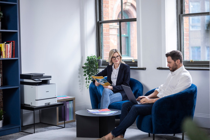 Brother MFC-L8730CDW product in gebruik