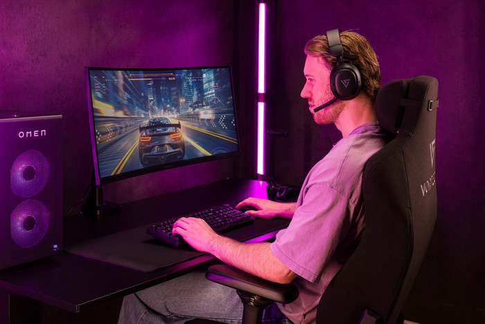 Vortech Pro 34 inches Quad HD Curved product in use