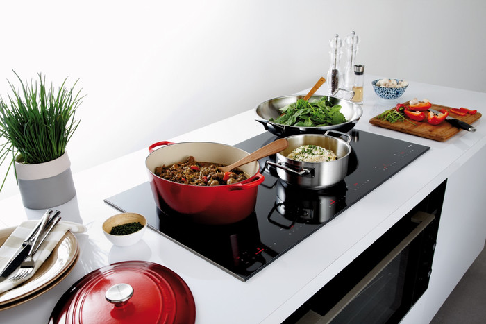 ATAG HI9271MV product in use