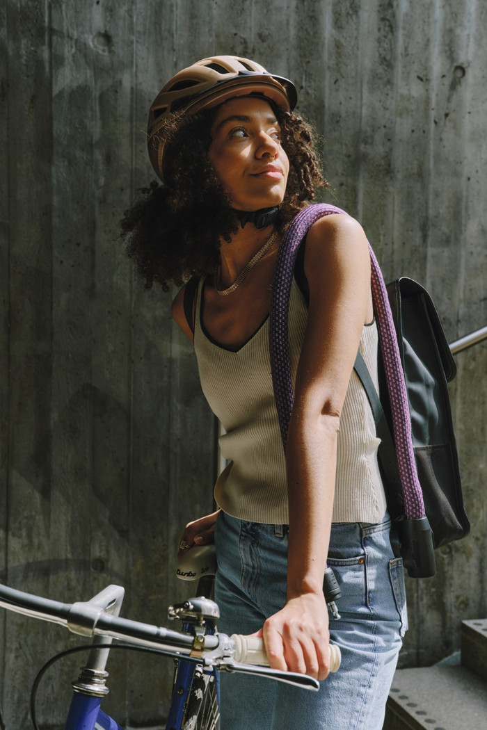 ABUS URBAN-I 4.0 ACE Goud L product in gebruik