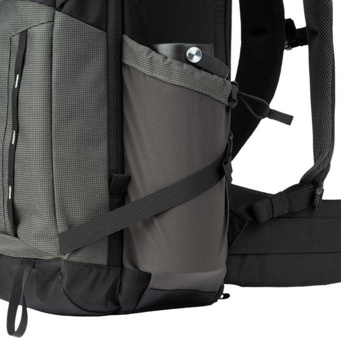 Think Tank BackLight 26L Slate Zwart detail