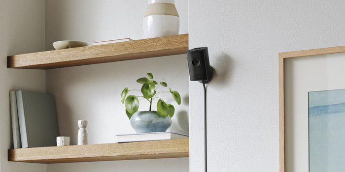 Ring Indoor Camera Plus Zwart product in gebruik
