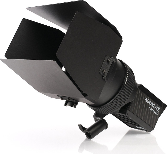 Nanlite Fresnel Objectif + Coupe-flux pour Forza 60 côté droit