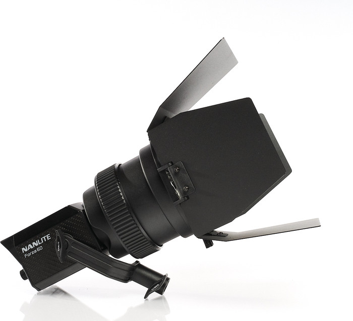 Nanlite Fresnel Objectif + Coupe-flux pour Forza 60 côté gauche