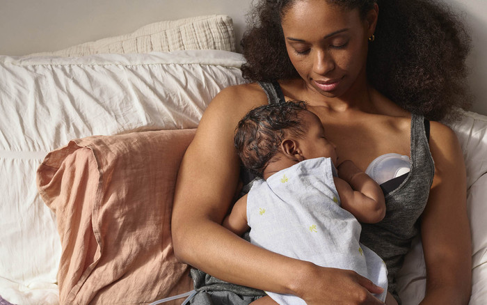Philips Avent Hands-free SCF532/11 product in gebruik