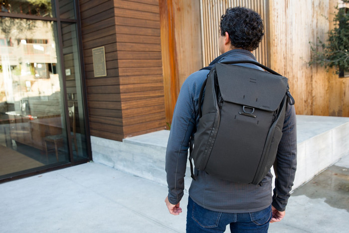 Peak Design Everyday Backpack 20L v3 Black product in gebruik