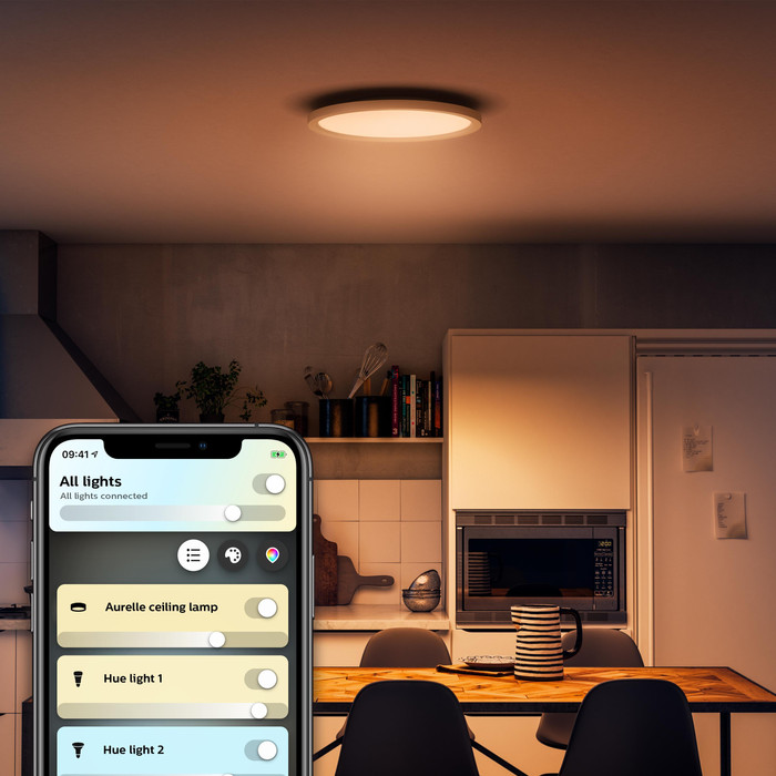 Philips Hue Aurelle plafondlamp White Ambiance rond product in gebruik
