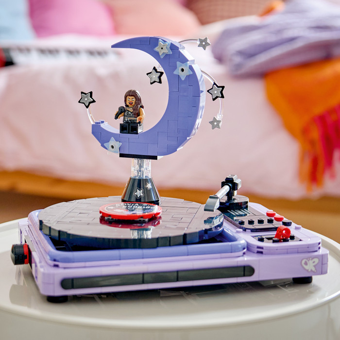 LEGO Editions Olivia Rodrigo's Concertmaan 43029 detail