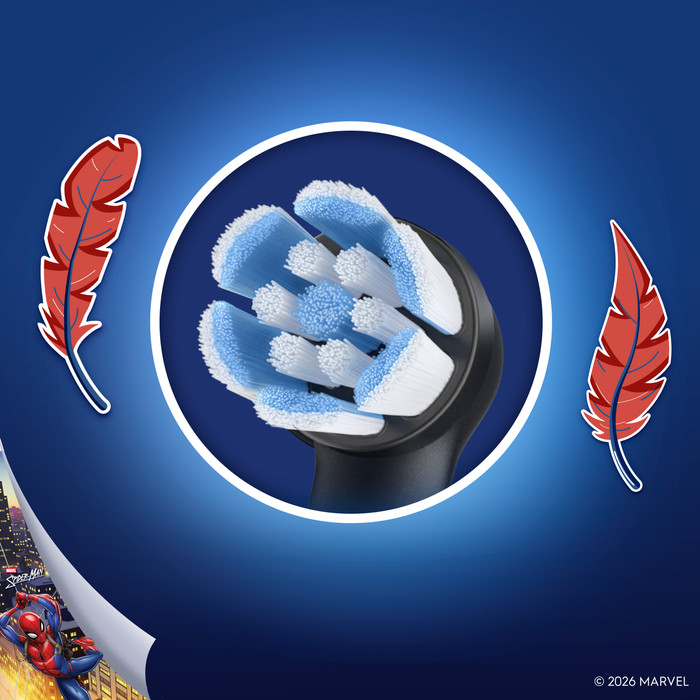 Oral-B iO Gentle Care Spiderman (8 stuks) product in gebruik