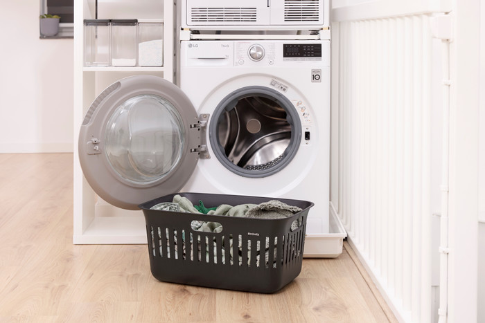Brabantia Collect-It Wasmand 40 liter - Set van 2 - Zwart product in gebruik