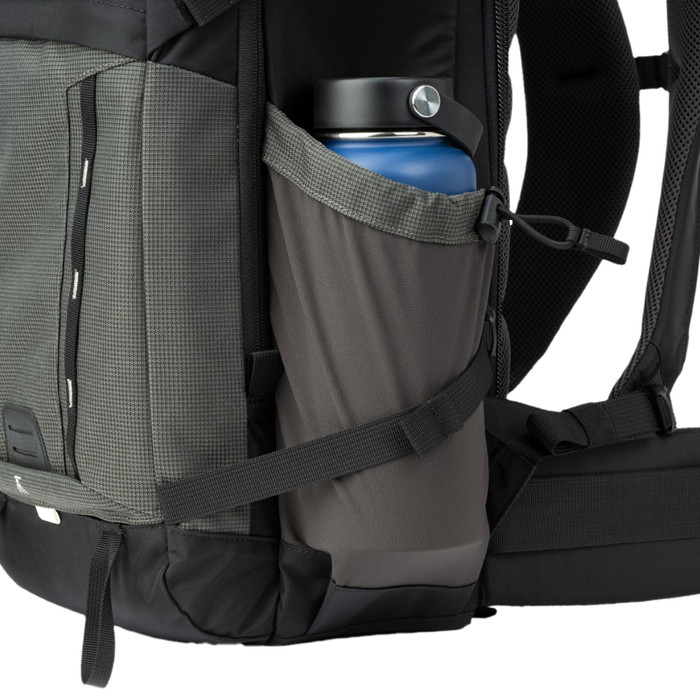 Think Tank BackLight 18L Slate Zwart detail
