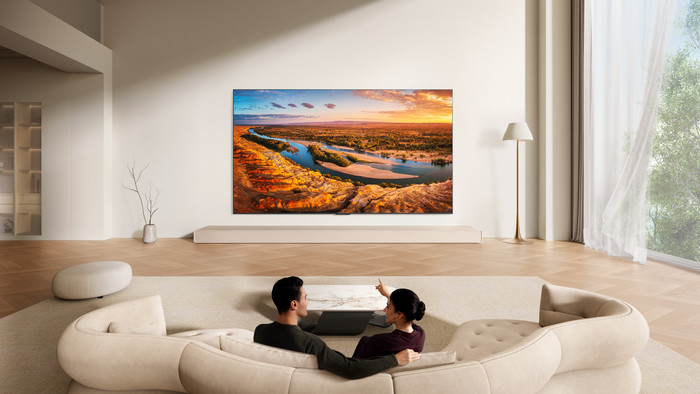 TCL RGB Mini-led 98" RM9L (2026) product in gebruik
