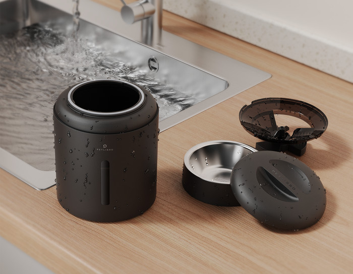 Petlibro Automatische Voerbak met Wifi PLAF103 Zwart product in gebruik