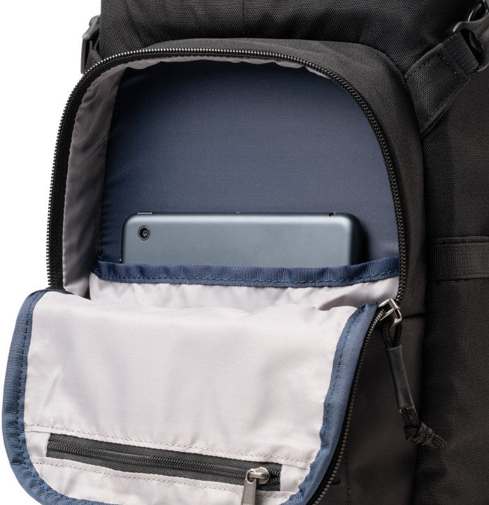 Think Tank DarkLight Backpack 14L Zwart detail
