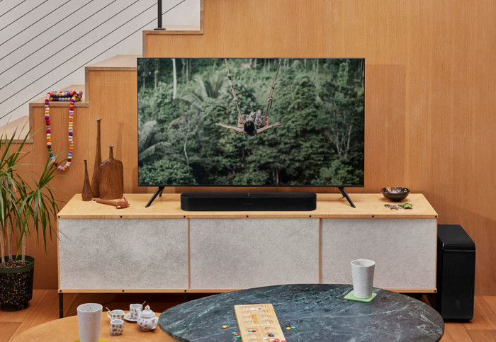 Sonos Beam Gen2 Zwart + 2x Era 100 Zwart product in gebruik