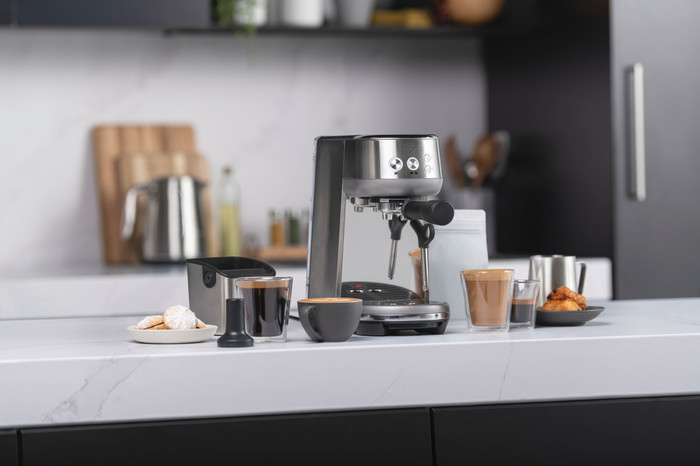 Sage the Bambino Stainless Steel product in gebruik
