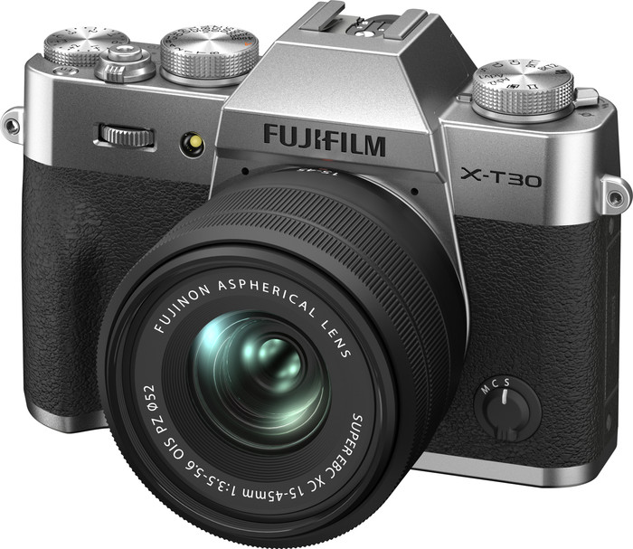Fujifilm X-T30 II Body Silver + 15-45mm f/3.5-5.6 front