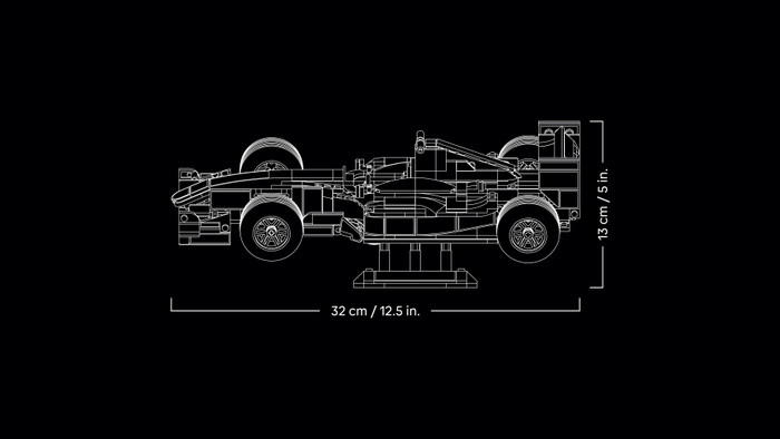 LEGO Icons F1 Ferrari met Michael Schumacher 11375 product in gebruik