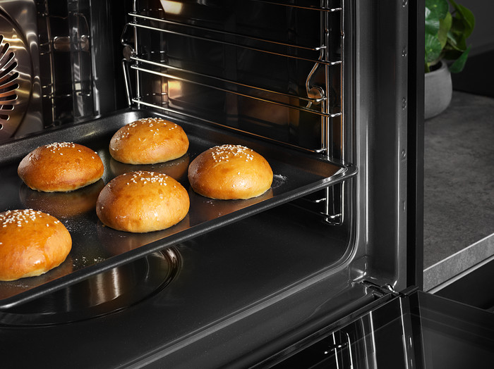AEG Easy2Clean Baking Sheet - A9OOAF11 product in use