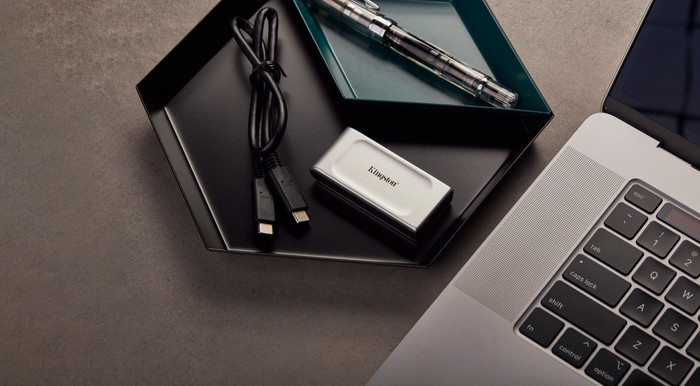 Kingston XS2000 Portable SSD 2TB product in gebruik