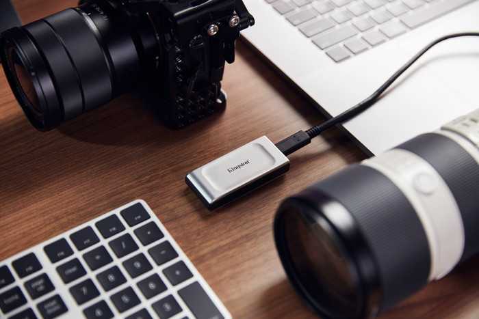 Kingston XS2000 Portable SSD 2TB product in gebruik