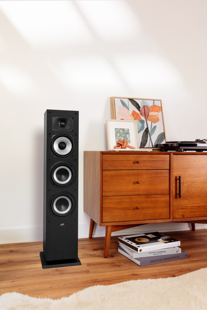 Polk Audio Monitor XT60 product in use