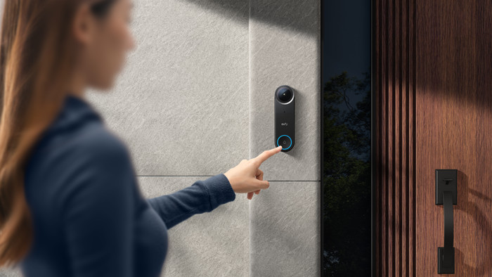 Anker eufy Doorbell S4 Bedraad + Mini Chime product in gebruik