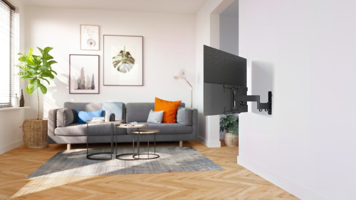Vogel's Comfort 3465 OLED product in use