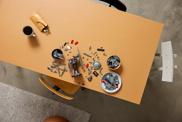 LEGO Icons Lord of the Rings: Sauron Buste 11373 product in gebruik