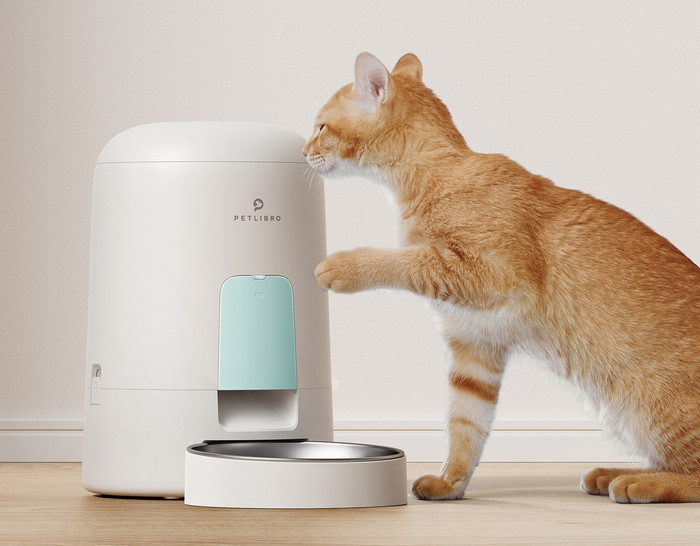Petlibro Automatische Voerbak Air PLAF008 Wit product in gebruik