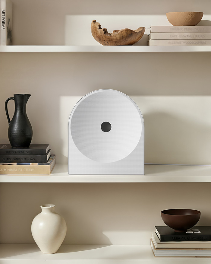 Samsung Music Studio 5 White product in use