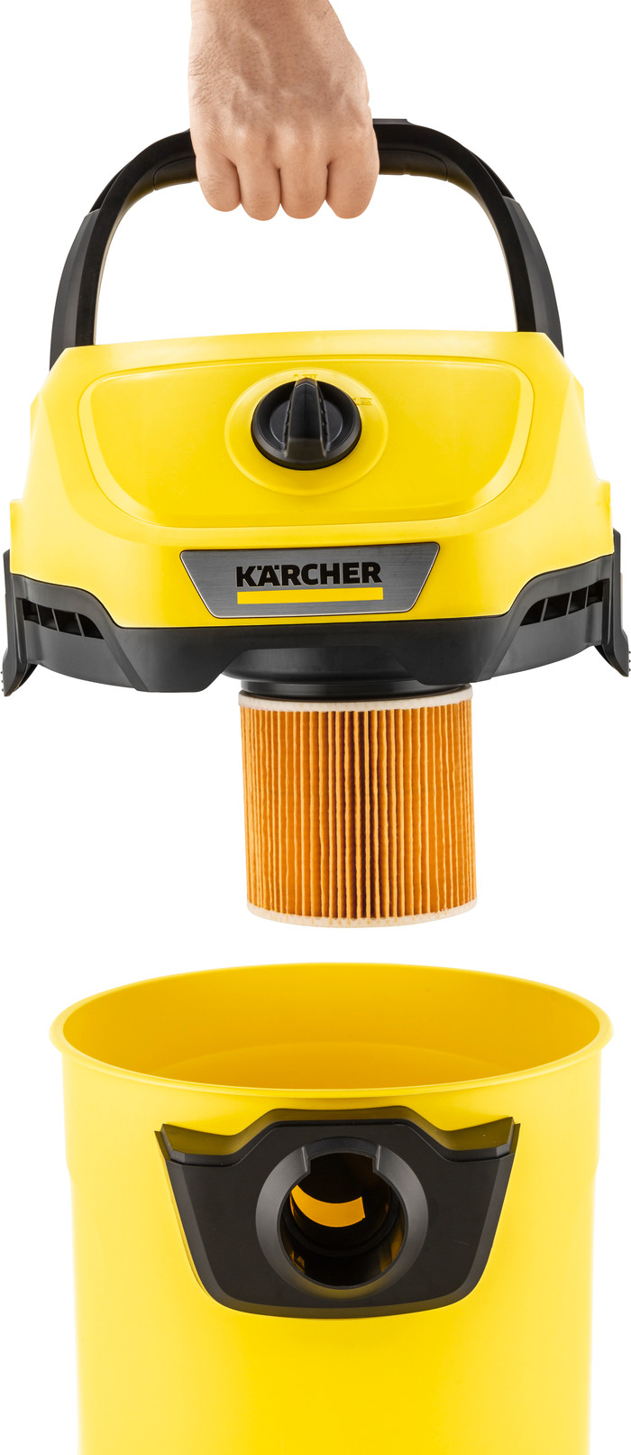 Kärcher WD 3 V-17/4/20 + vacuum cleaner bags (4x) product in use