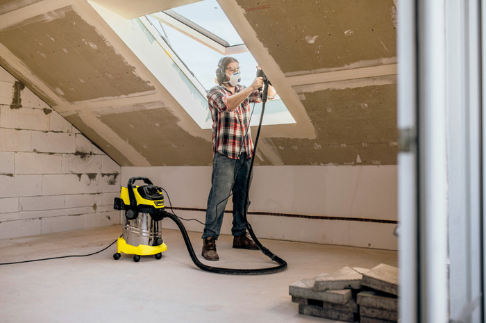 Kärcher WD P S V-30/6/22/T EU III (BE) + vacuum cleaner bags (4x) product in use