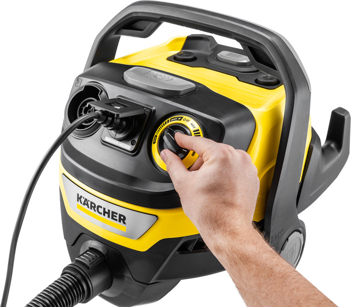 Karcher WD 6 P S V-30/6/22/T incl. boorstofopvanger + stofzuigerzakken (4x) product in gebruik