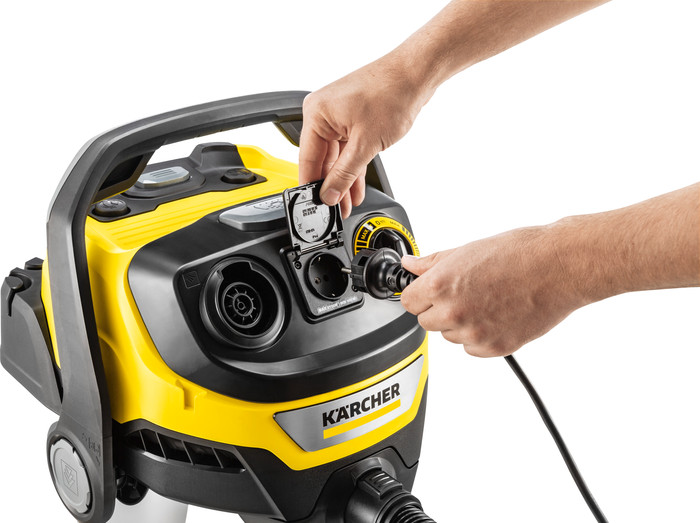 Kärcher WD P S V-30/6/22/T EU III (BE) + vacuum cleaner bags (4x) product in use