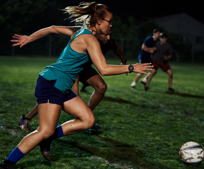 Garmin Instinct 2S Graphite product in use