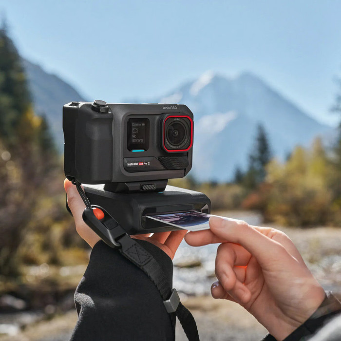 Insta360 Ace Pro 2 Flash Print Bundle product in gebruik