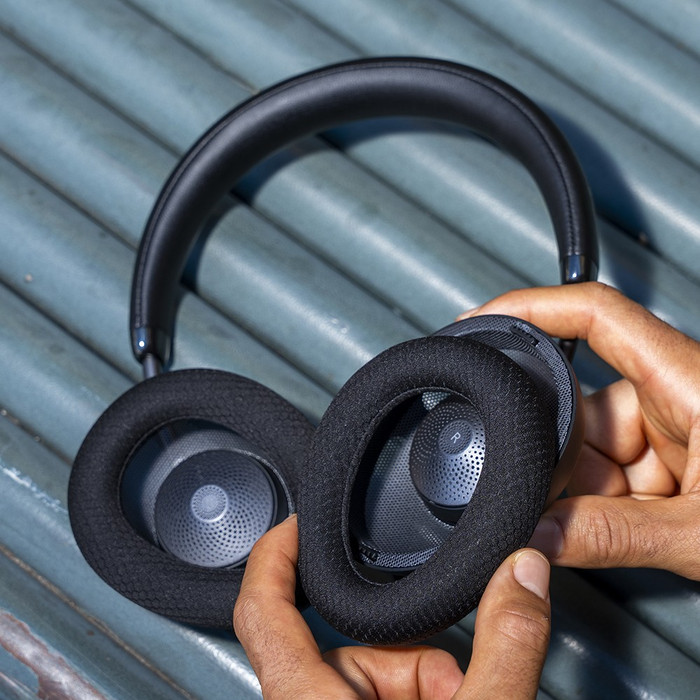 Jlab Jbuds open Headphone Zwart product in gebruik