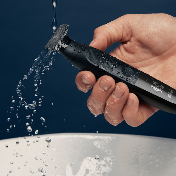 King C. Gillette Style Master detail