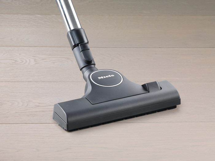 Miele Deluxe Suction Brush SBD 365-3 AllTeQ Eco product in use