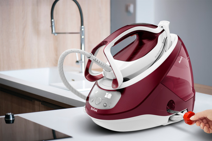 Tefal Pro Express Protect GV9220 product in gebruik