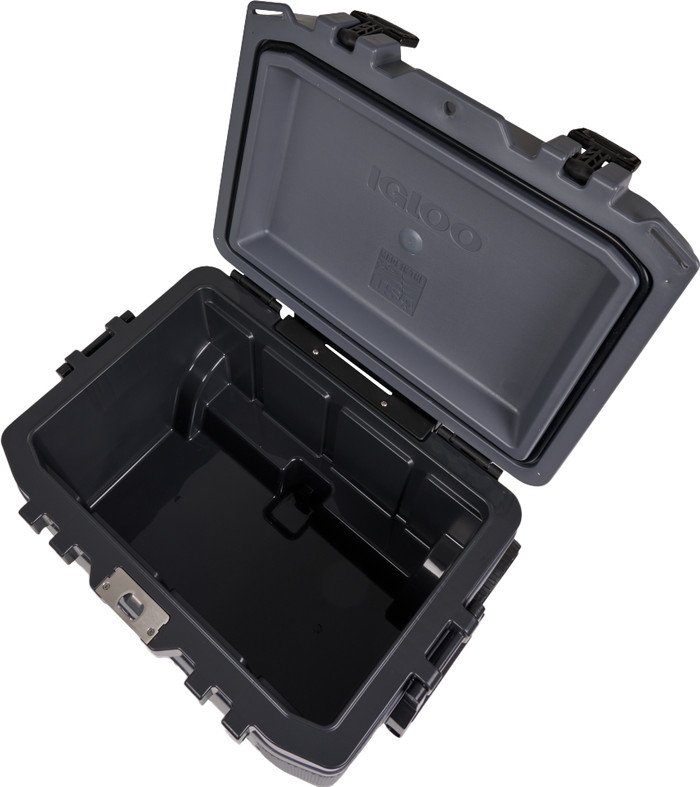 Igloo Trailmate 52 QT Carbonite Roller Cooler inside