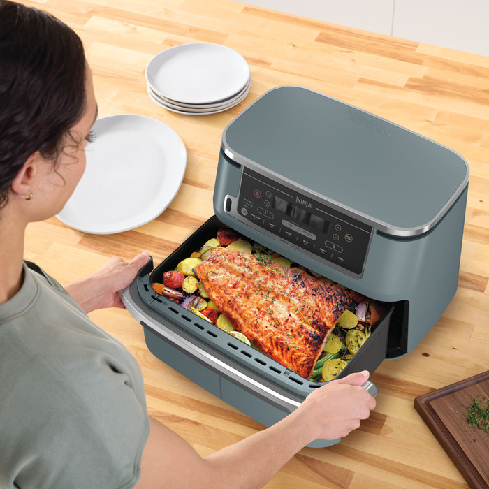 Ninja Foodi FlexDrawer Airfryer Blauw product in gebruik