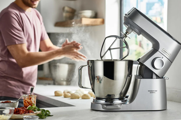 Kenwood Chef Titanium Baker XL KVL85.124SI product in use