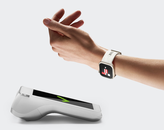 Huawei Watch D3 Wit product in gebruik