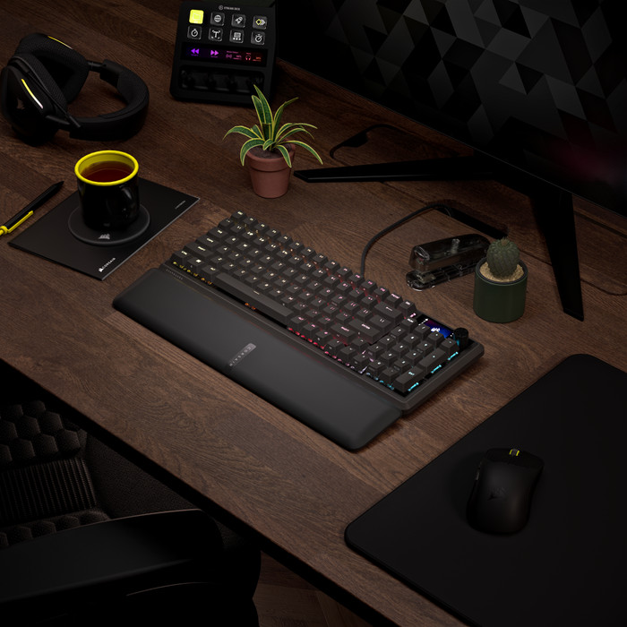 Corsair Vanguard 96 Mechanisch Gaming Toetsenbord Qwerty product in gebruik