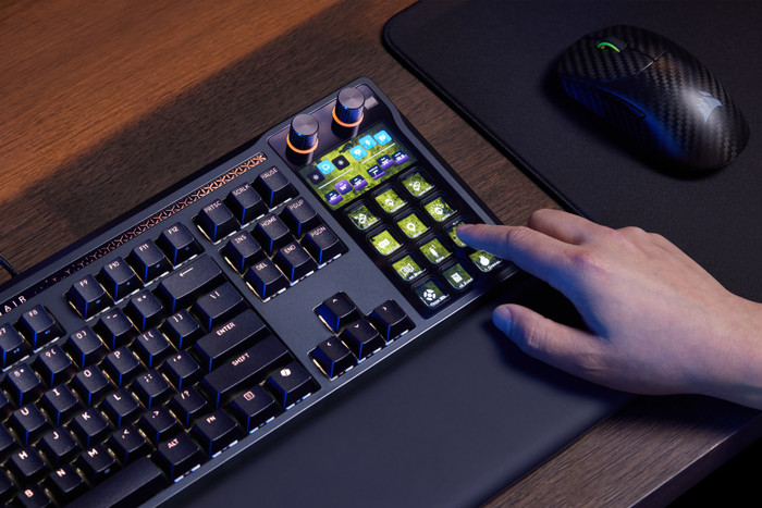 Corsair GALLEON 100 SD Gaming Toetsenbord Qwerty product in gebruik